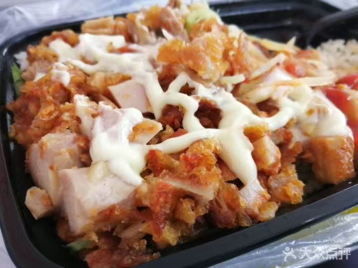 沙拉大鸡排+热狗+3素+米饭