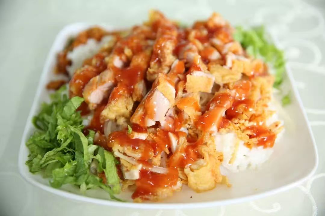 番茄大鸡排+热狗+3素+米饭