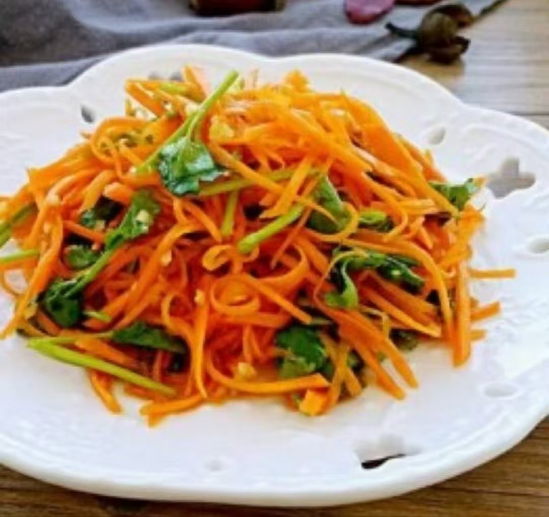 凉拌胡萝卜丝
