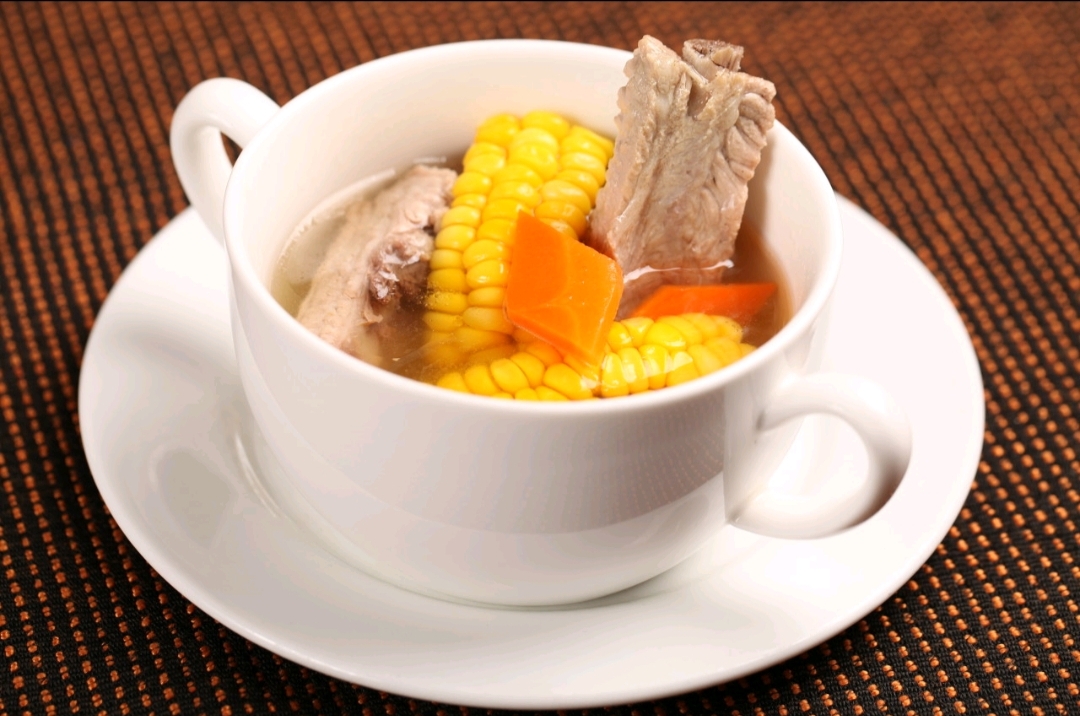 排骨玉米汤