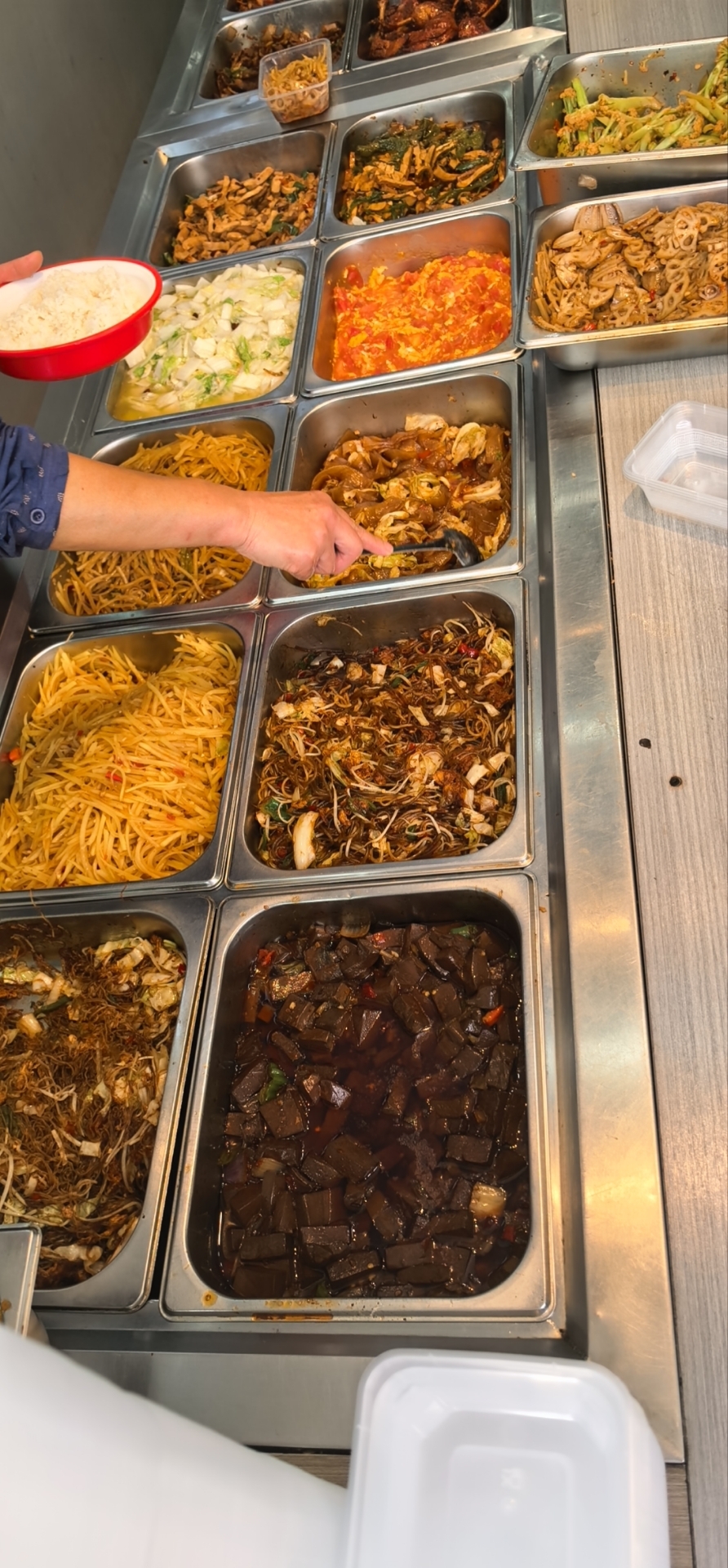 四个素菜+米饭（素菜备注）