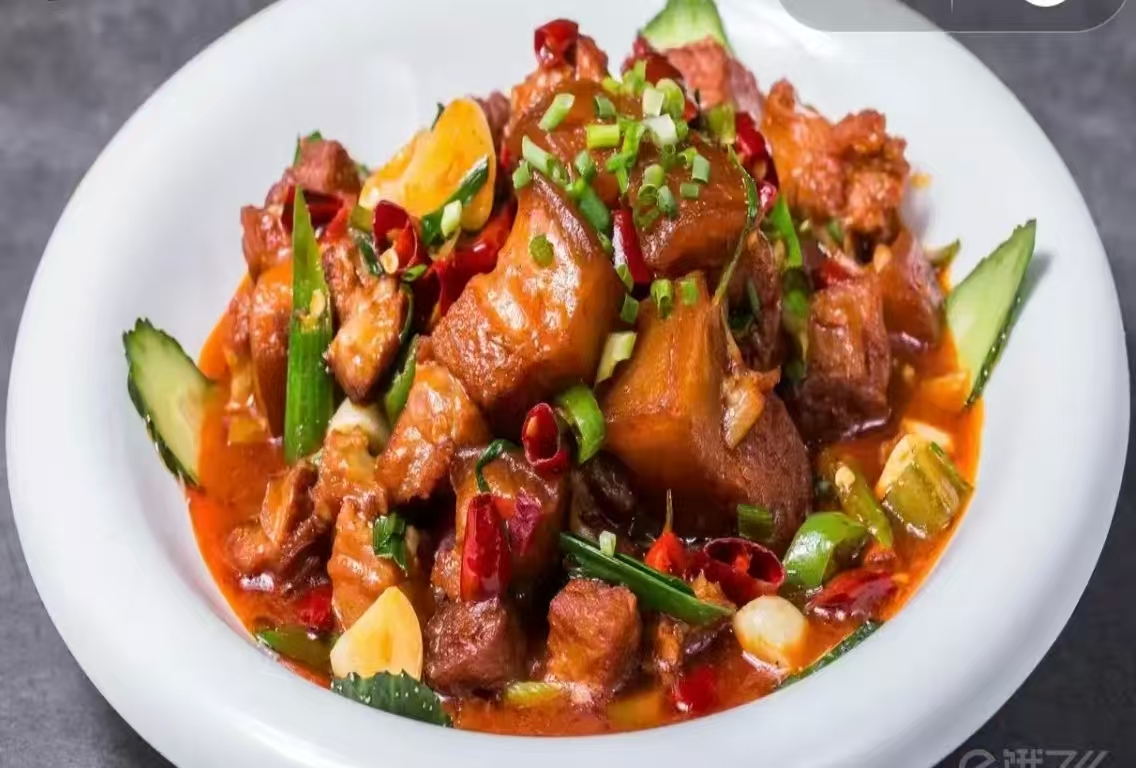 辣子鸡＋咖喱鸡+素菜米饭