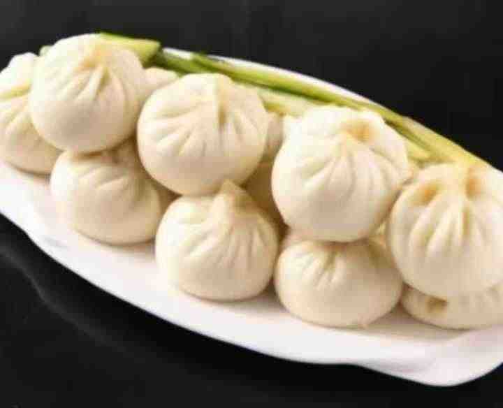 小笼包3个