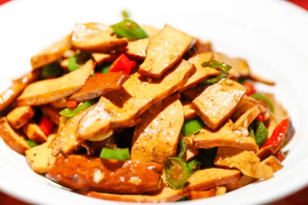 素炒香干