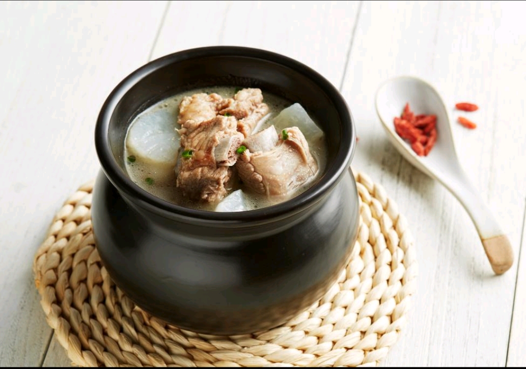 萝卜排骨汤