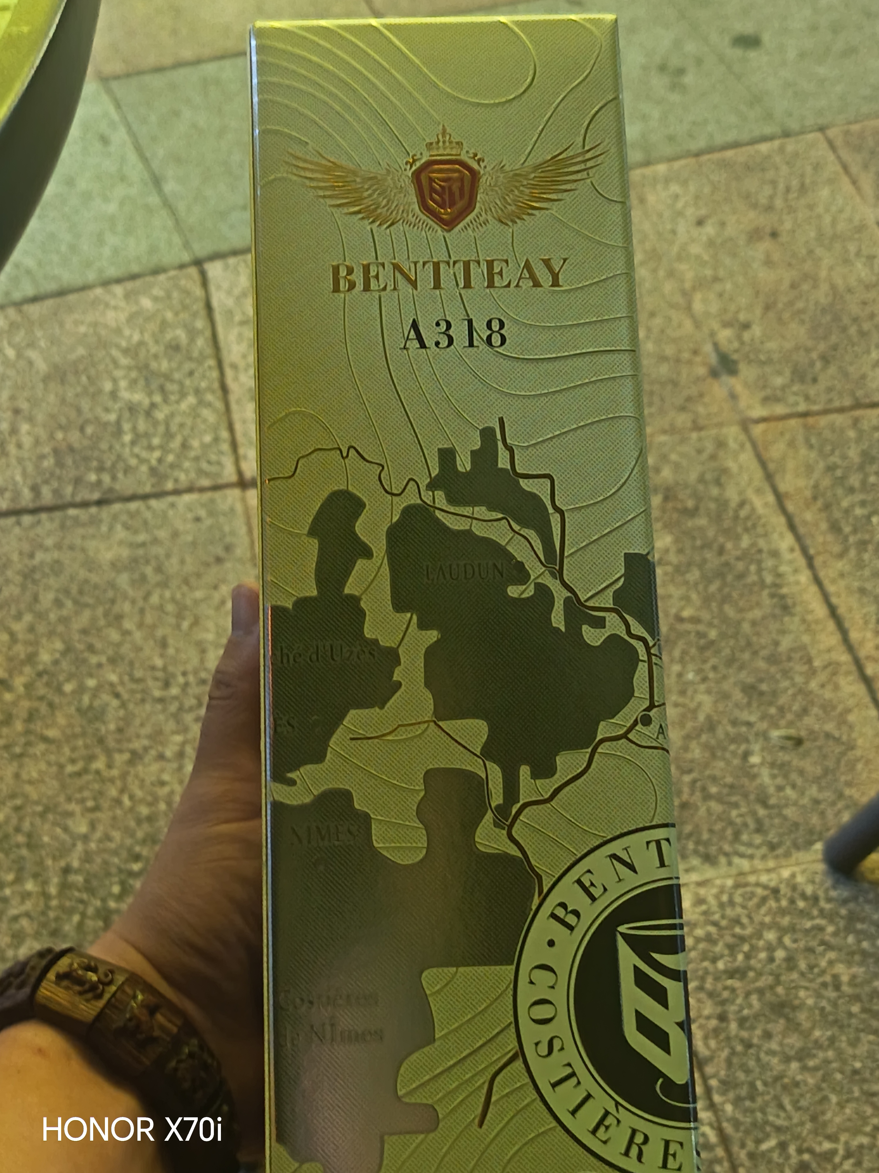 宾利A318红酒